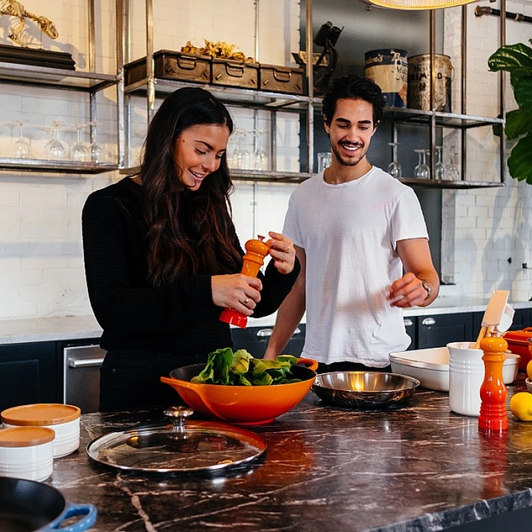 Quartz, le Chouchou des Cuisines Modernes : Guide du Plan de Travail Élégant et Durable